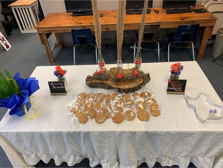 students and families celebrate Texas Public Schools Week